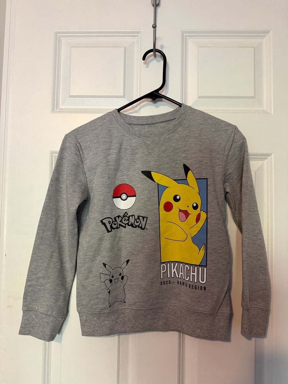 NWOT Hybrid Apparel Pokémon Pikachu Gray Crewneck Sweatshirt Kids Size 7
